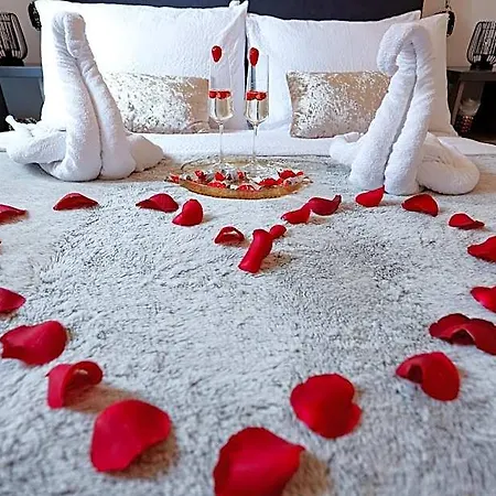 The - Couples Romantic 3*